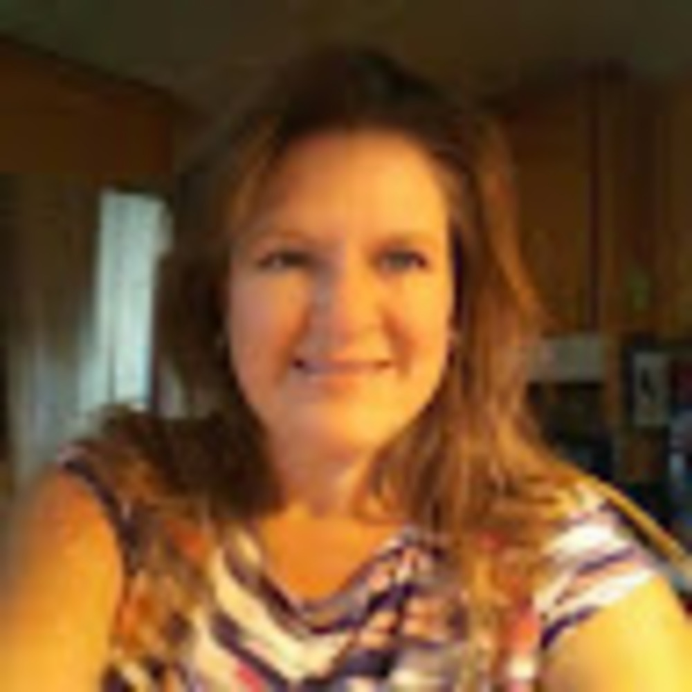Meet your Posher, Daniela a.